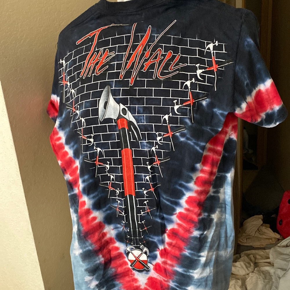 Pink Floyd the wall T shirt size M tie dye